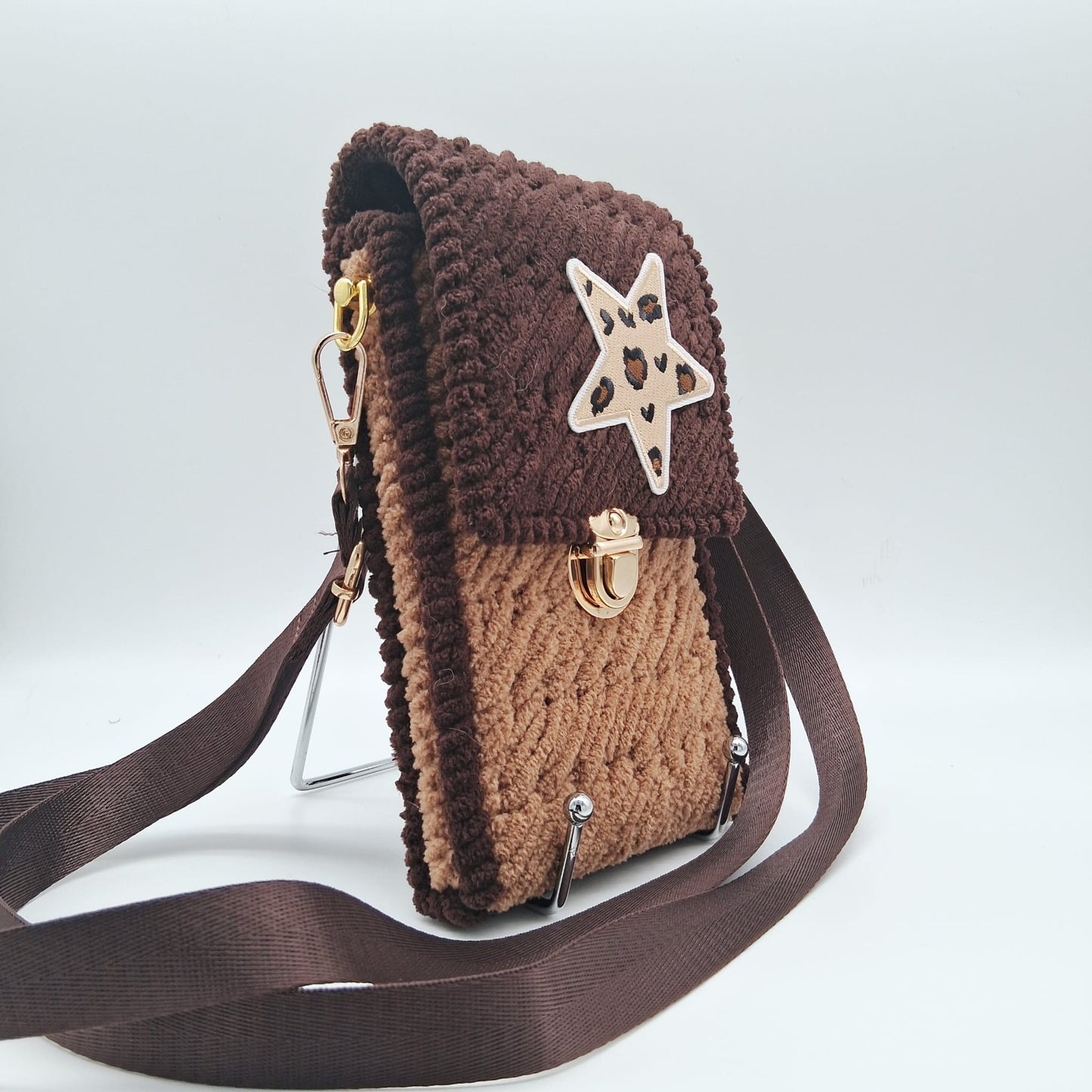 Pochette "Léo"