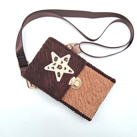 Pochette "Léo"